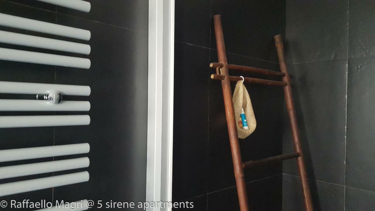 ナポリ 5 Sirene Bed & Breakfast エクステリア 写真