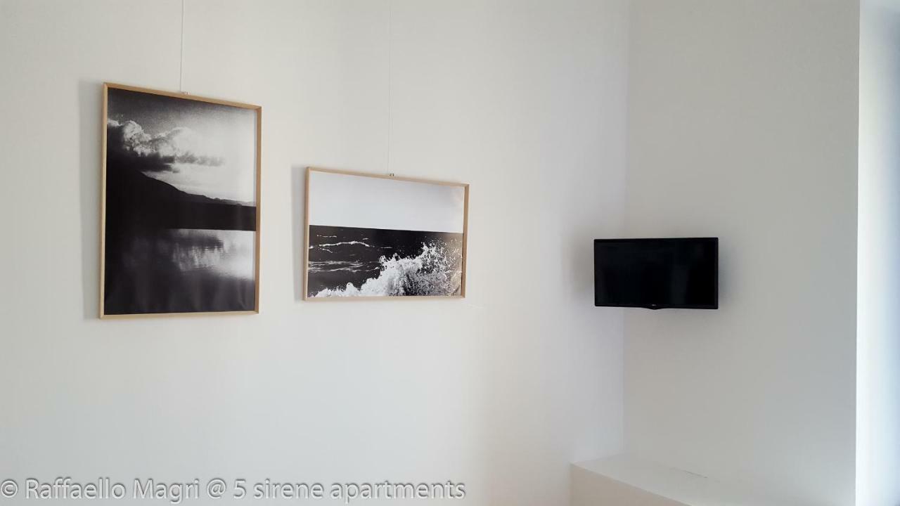 ナポリ 5 Sirene Bed & Breakfast エクステリア 写真